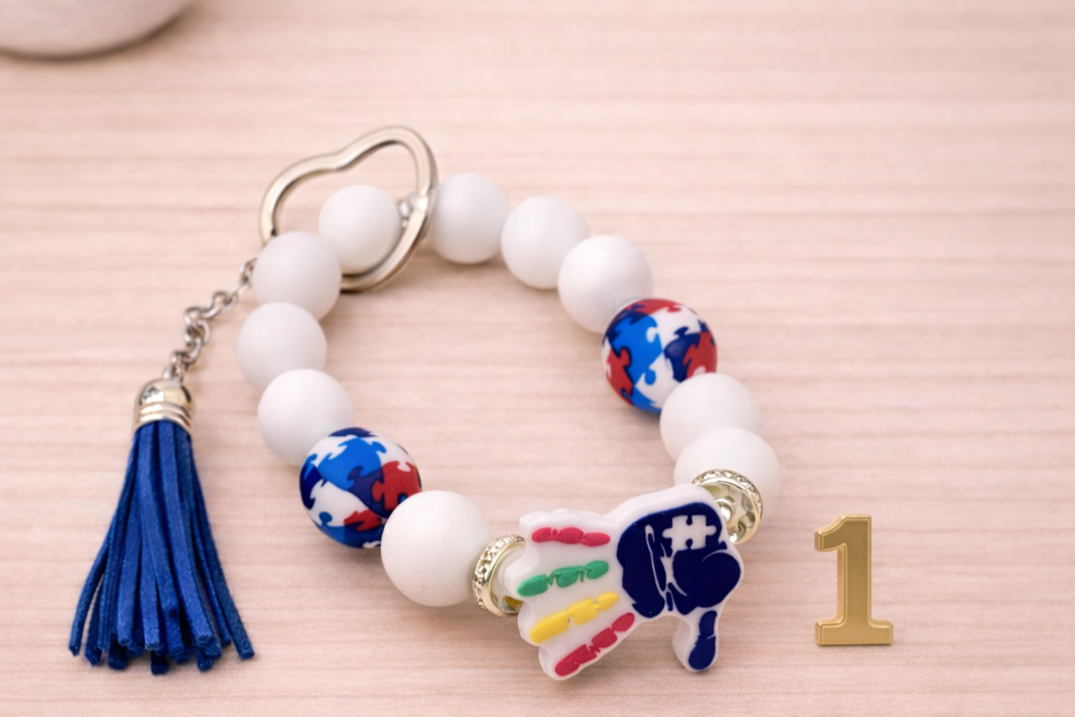 key holder wristlet bracelet for everyday use