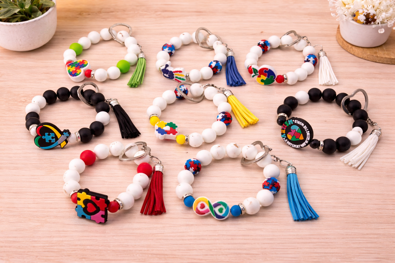 cute wristlet keychain bracelet with keys holder